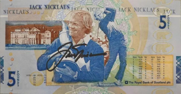 尼克劳斯的照片被印刷到英镑上